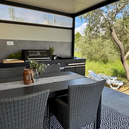 Holiday home Mobilhome Tkon