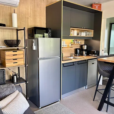 Mobilhome Holiday home Tkon